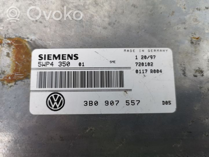 Volkswagen PASSAT B5 Sterownik / Moduł ECU 3B0907557