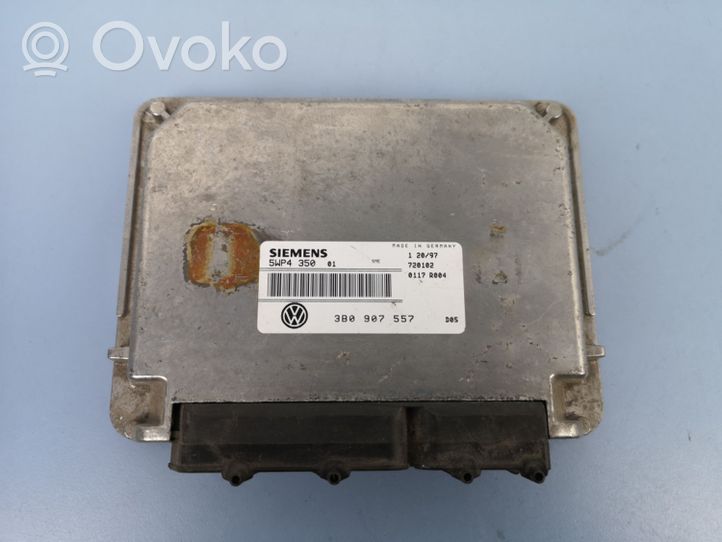 Volkswagen PASSAT B5 Sterownik / Moduł ECU 3B0907557