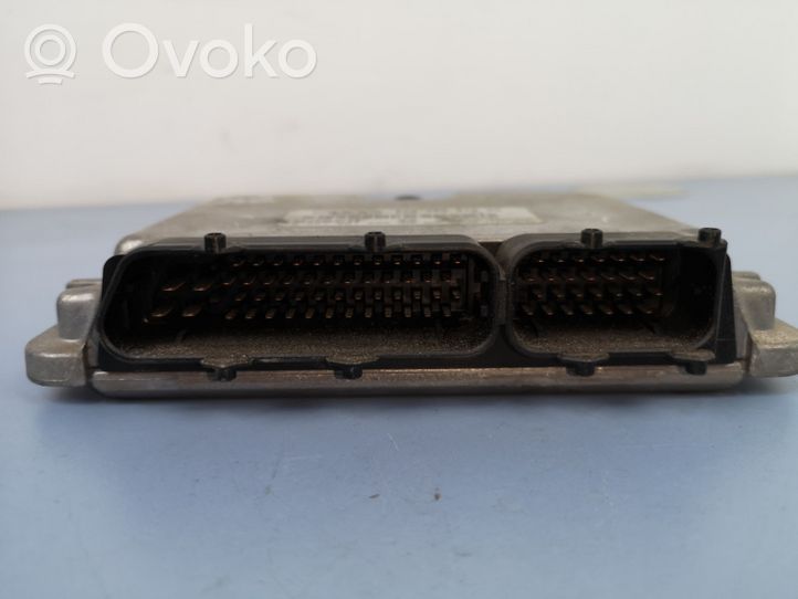 Audi A6 S6 C5 4B Dzinēja vadības bloks 038906018DG