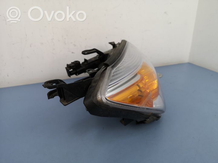 Toyota RAV 4 (XA30) Faro/fanale 206909011