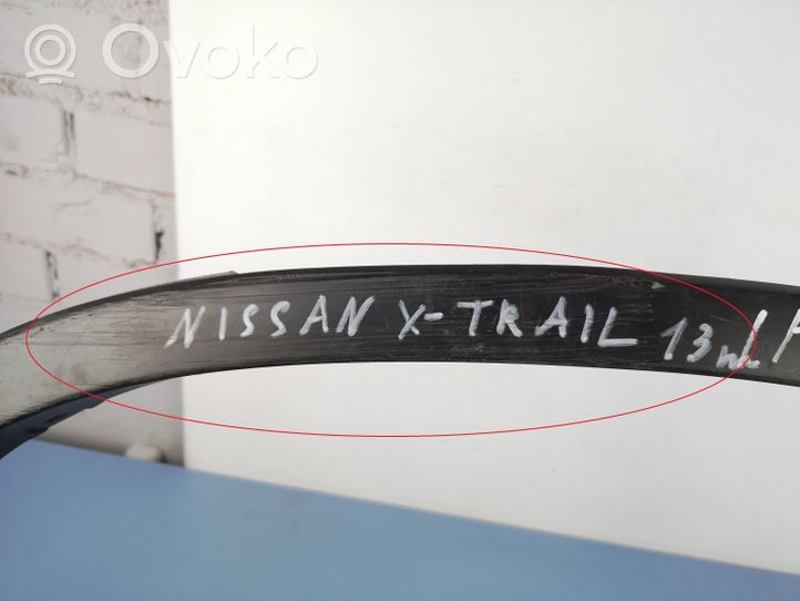 Nissan X-Trail T31 Takalokasuojan koristelista 768573UB0H