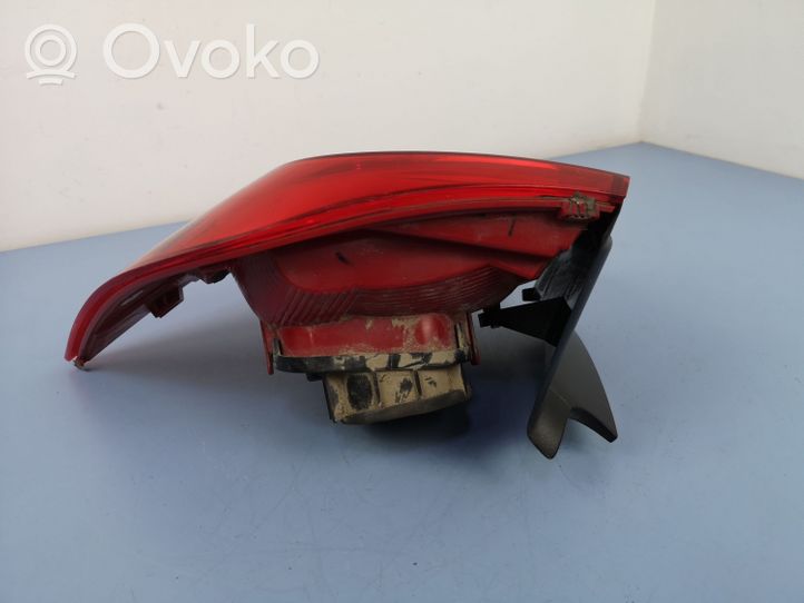 Volkswagen Touareg II Rear/tail lights 7P6945096F