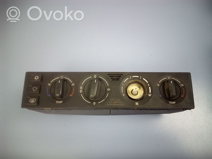 BMW 7 E38 Oro kondicionieriaus/ klimato/ pečiuko valdymo blokas (salone) 83697840