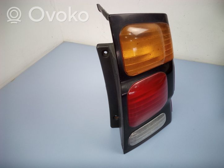 Mitsubishi Pajero Sport I Lampa tylna MR495798