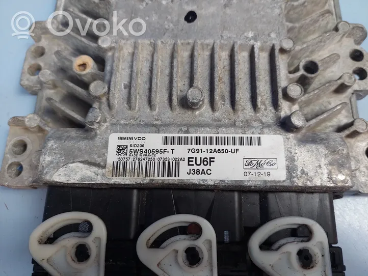 Ford Mondeo MK IV Variklio valdymo blokas 7G9112A650UF