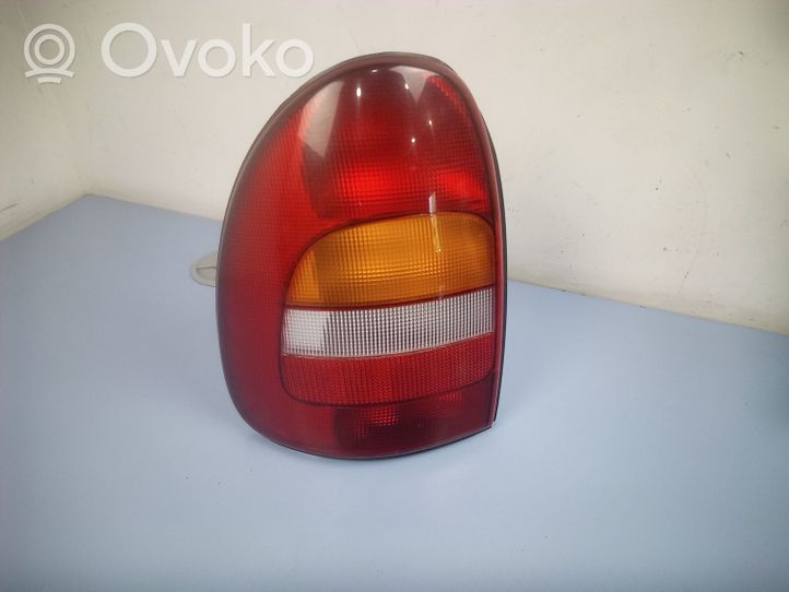 Dodge Caravan Lampa tylna 257970