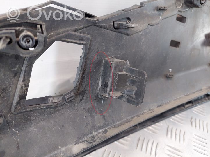 Lexus RX 330 - 350 - 400H Kratka dolna zderzaka przedniego 5315548060