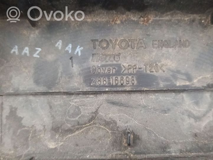 Toyota Yaris Kolmas/lisäjarruvalo 28816698