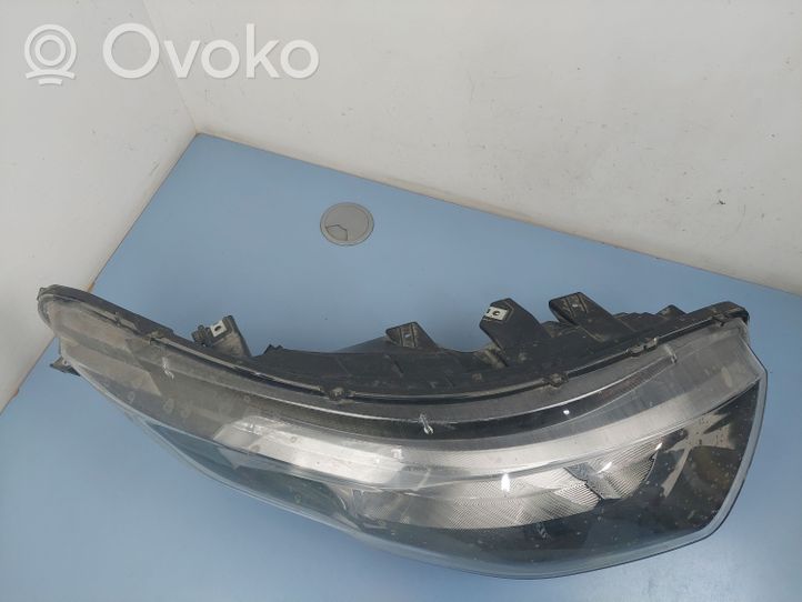 Iveco Daily 6th gen Lampa przednia 5801473749