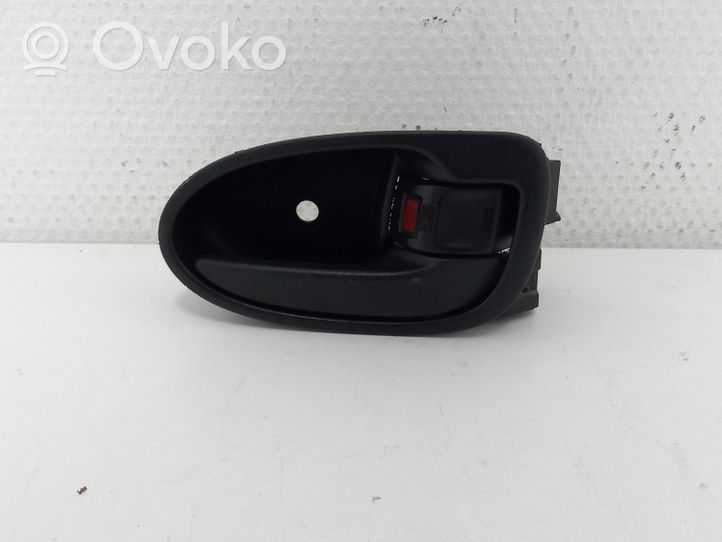 Toyota Yaris Priekinė atidarymo rankenėlė vidinė 692050D90