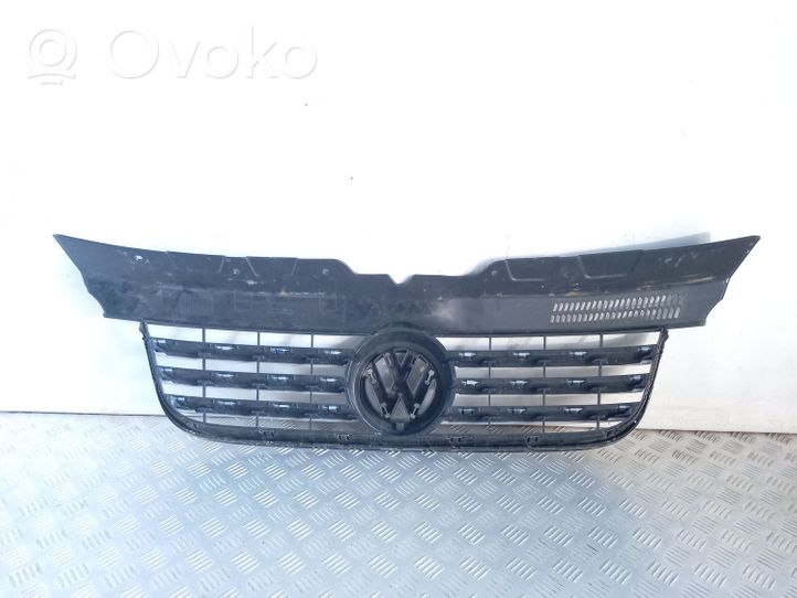 Volkswagen Multivan T5 Grille inférieure de pare-chocs avant VW3305500