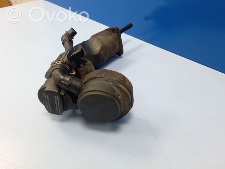 Mercedes-Benz A W168 Reniflard d'huile A6680180012