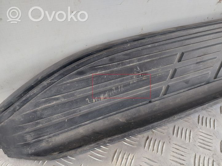 Toyota Land Cruiser (J150) Sottoporta 517716A130