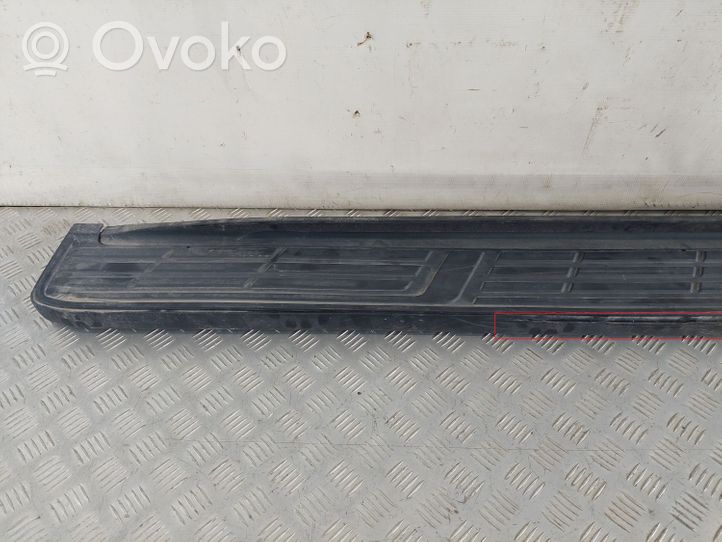 Toyota Land Cruiser (J150) Sottoporta 517716A130