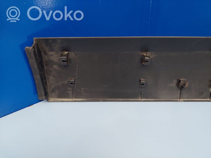 Opel Crossland X Takaoven lista (muoto) 13482101