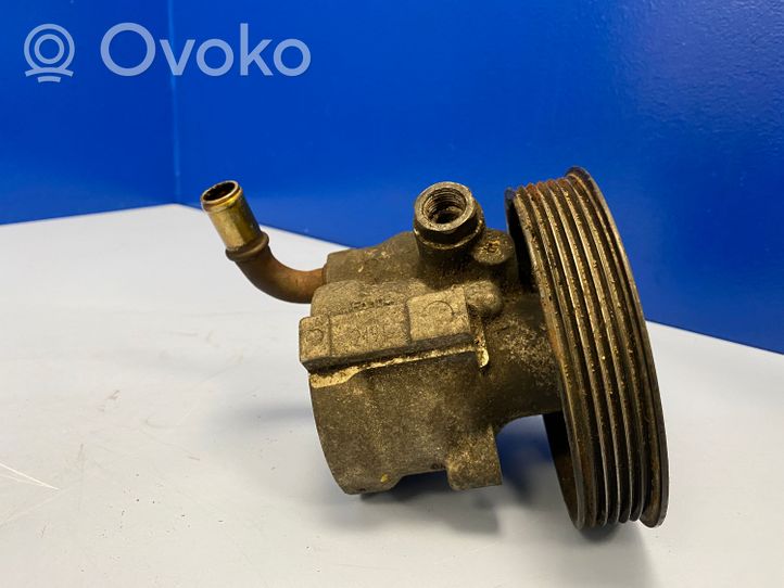 Volvo S40, V40 Pompe de direction assistée 26054891