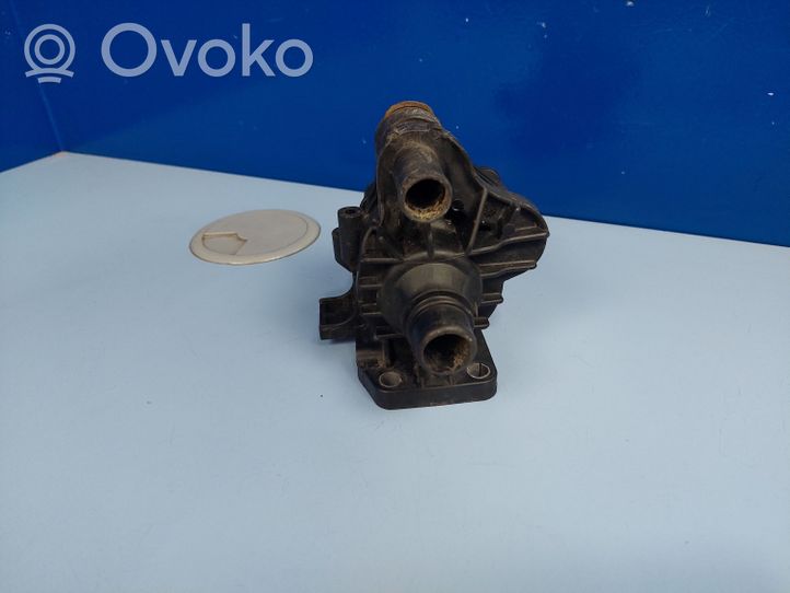 Ford Focus C-MAX Termostaatin kotelo 9647767180