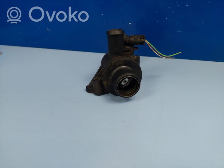 Mercedes-Benz A W168 Boîtier de thermostat / thermostat A6682030275