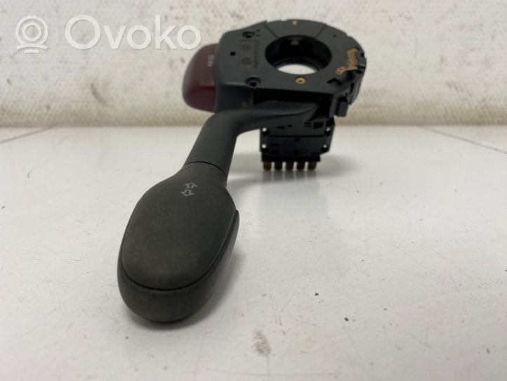 Toyota Avensis T220 Indicator stalk 