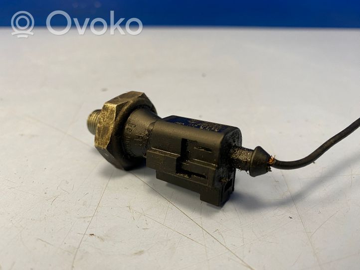Volkswagen Touareg I Sensor de presión del aceite 1J0973081