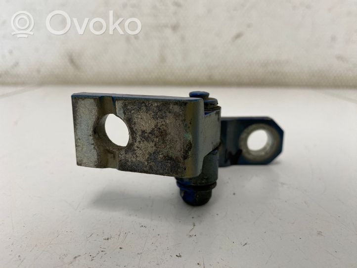 Volkswagen Polo Front door upper hinge 6Q0831402B