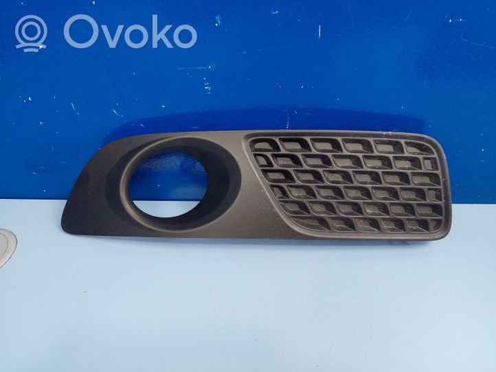 Volvo V70 Grille antibrouillard avant 30678640