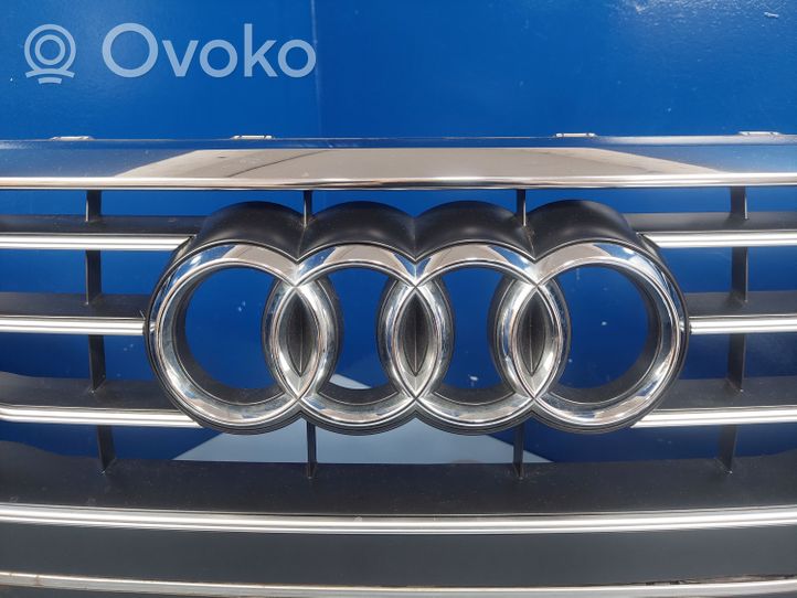 Audi A6 S6 C8 4K Grotelės viršutinės 4K0853651