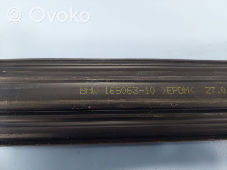 51337428671 BMW X5 G05 Rubber seal front door window/glass, 80.00  