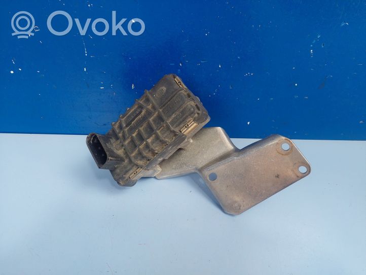 Volkswagen Touareg I Turbine electric control actuator 6NW009228