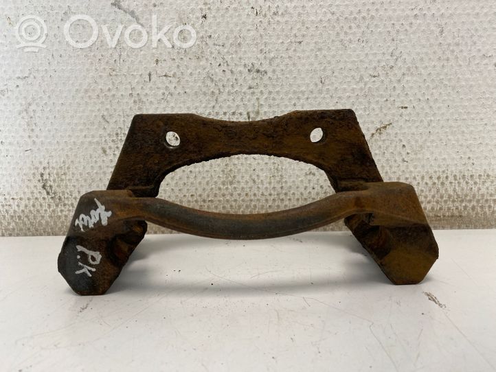 Ford Mondeo Mk III Mocowanie przedniego zacisku hamulca 0204Y01125