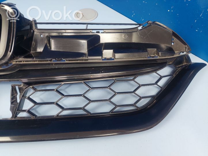 Honda CR-V Grille calandre supérieure de pare-chocs avant 71121TNYG1