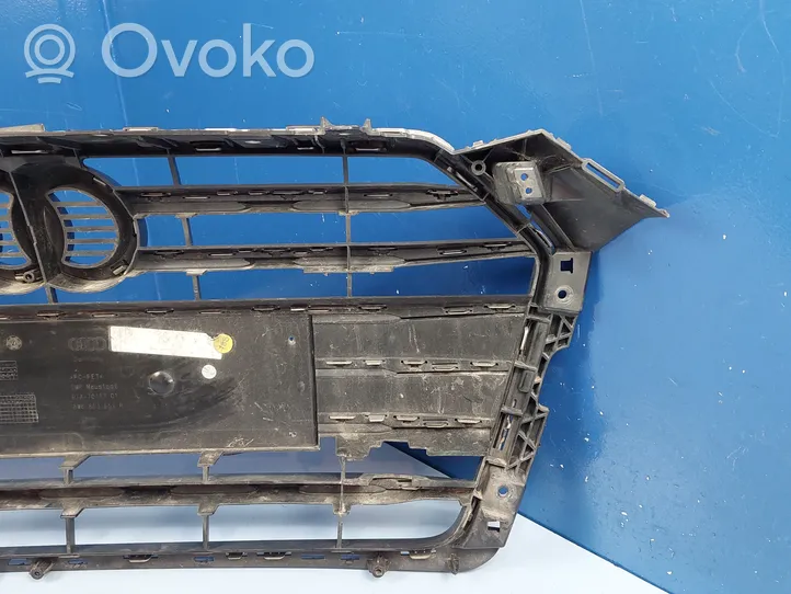 Audi A5 Maskownica / Grill / Atrapa górna chłodnicy 8W6853651R