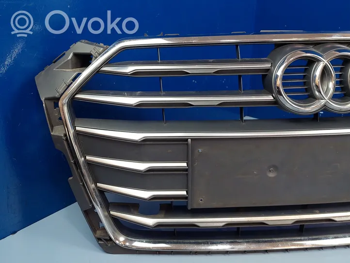 Audi A5 Maskownica / Grill / Atrapa górna chłodnicy 8W6853651R