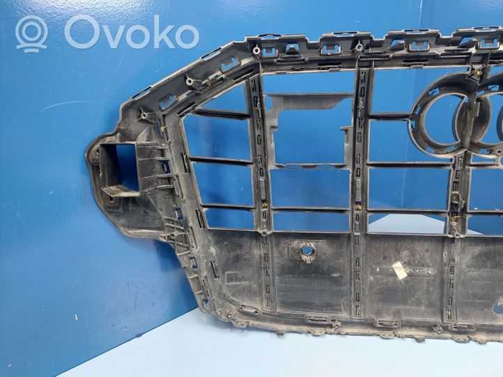 Audi Q7 4M Oberes Gitter vorne 4M0853651AK