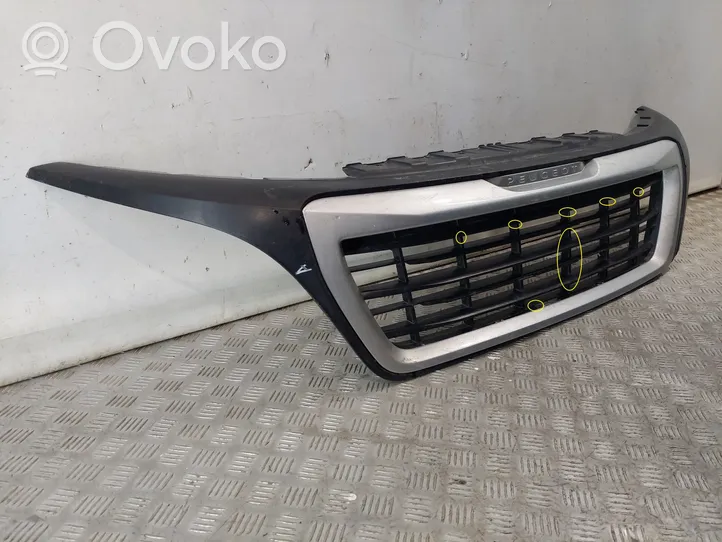 Peugeot Boxer Maskownica / Grill / Atrapa górna chłodnicy 1314847070