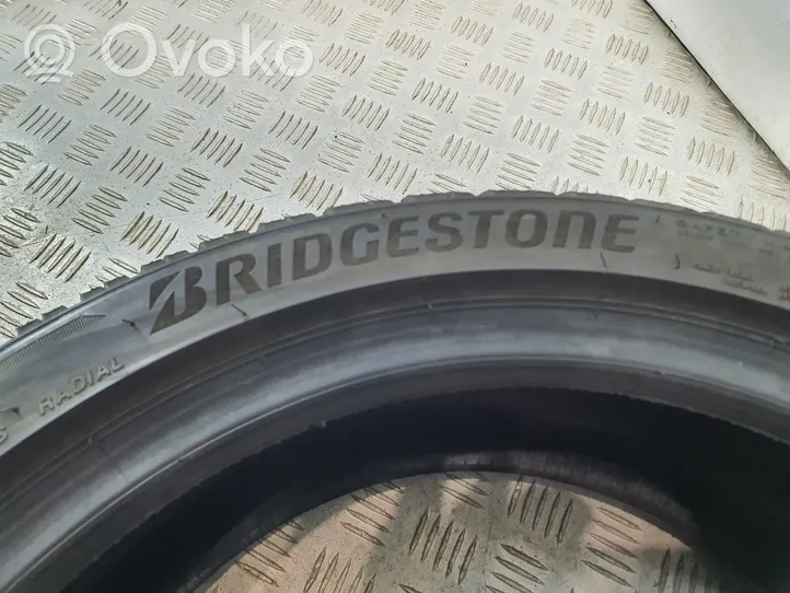 Mini One - Cooper F56 F55 Pneus d'hiver R17 BRIDGESTONE