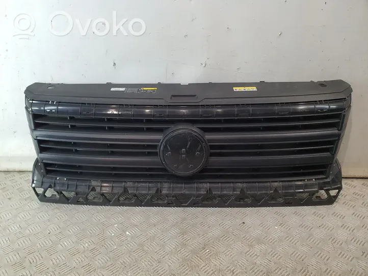 Volkswagen Crafter Front bumper upper radiator grill 7C0853653J