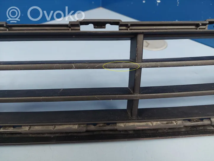 Volvo XC90 Grille inférieure de pare-chocs avant 32345820
