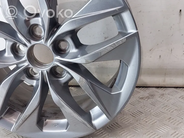 Toyota Sienna XL40 IV R17 alloy rim 4261108200