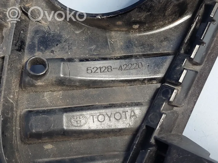 Toyota RAV 4 (XA50) Etusumuvalon ritilä 5212842220