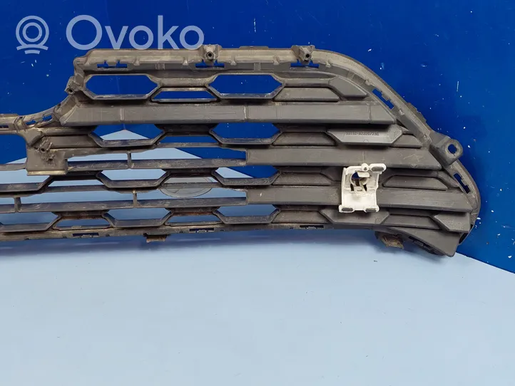 Toyota RAV 4 (XA50) Grille calandre supérieure de pare-chocs avant 5311242190