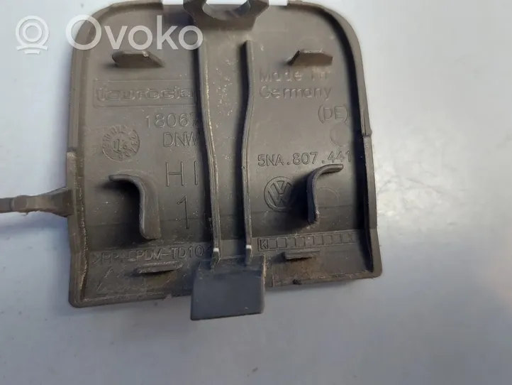 Volkswagen Tiguan Zaślepka haka holowniczego zderzaka tylnego 5NA807441