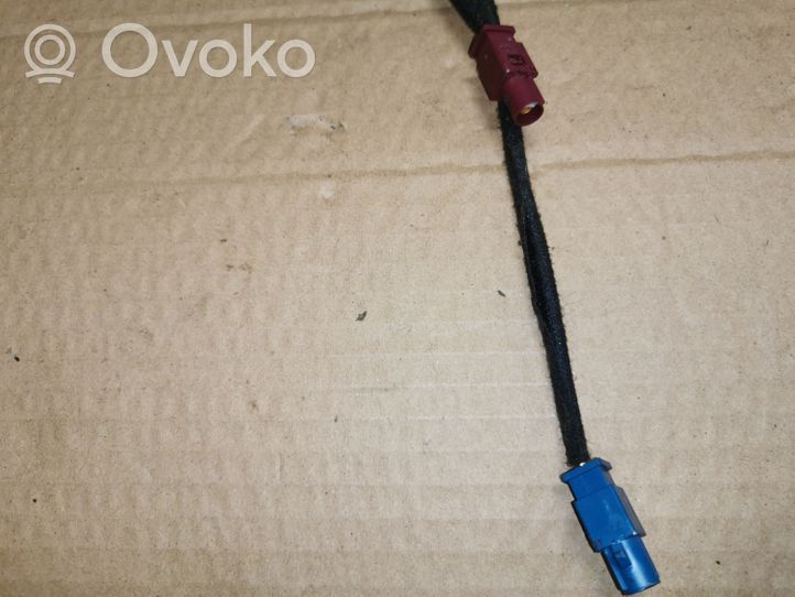 Volkswagen PASSAT B5.5 Antena GPS 4F9035503F