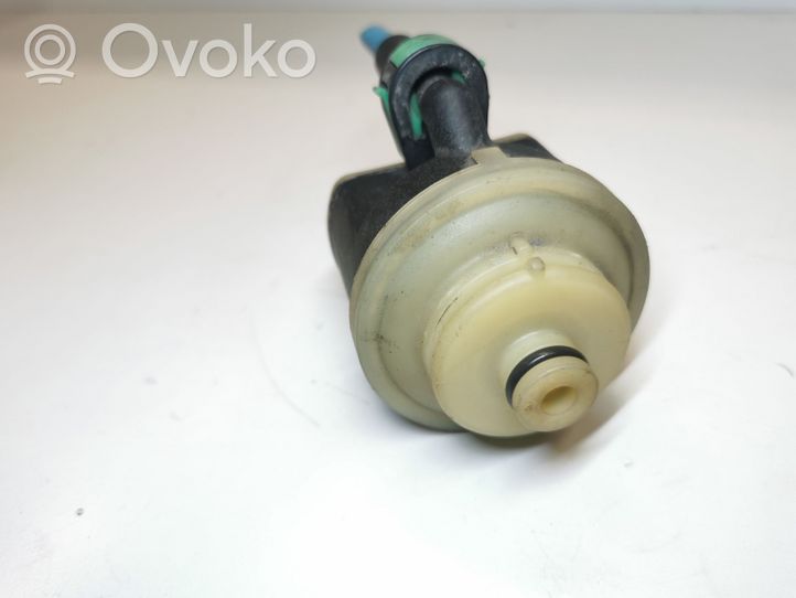 BMW 1 F20 F21 Riscaldatore del carburante 8511054