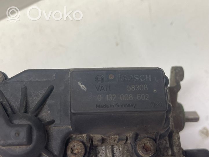 Opel Astra G Régulateur de ralenti 0132008602