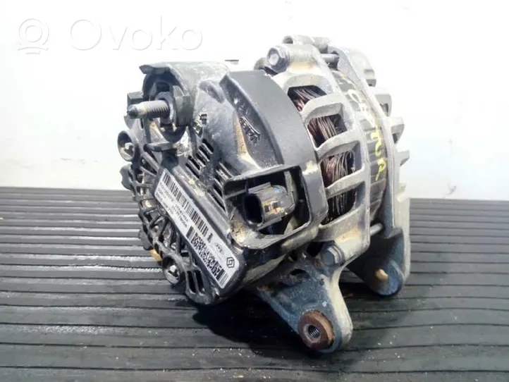 Renault Captur Alternator 231006677R