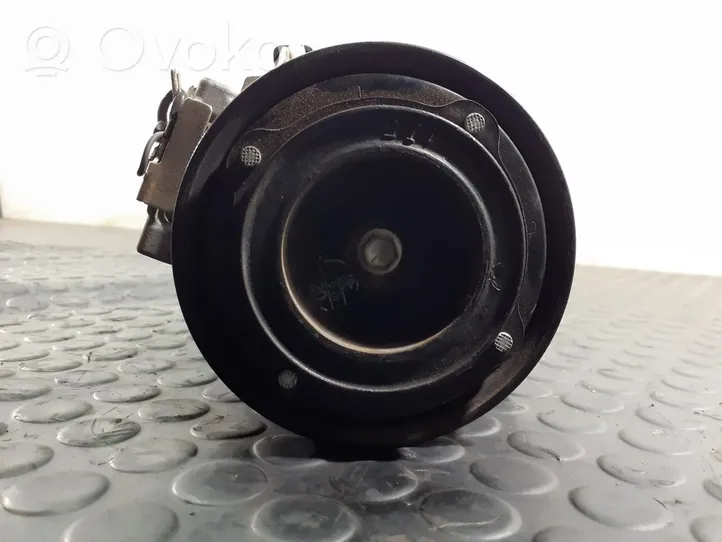 Infiniti QX30 Klimakompressor Pumpe 926005DB1A