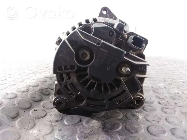 Opel Vivaro Generatore/alternatore 0124525047