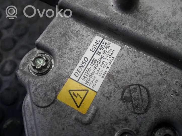 Toyota Prius (XW50) Ilmastointilaitteen kompressorin pumppu (A/C) 0422001330