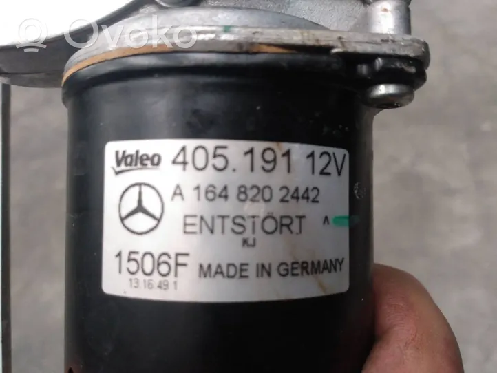 Mercedes-Benz GLE (W166 - C292) Tiranti e motorino del tergicristallo anteriore A1648202442